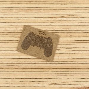 Ein Label zum Aufnähen – Controller taupe
